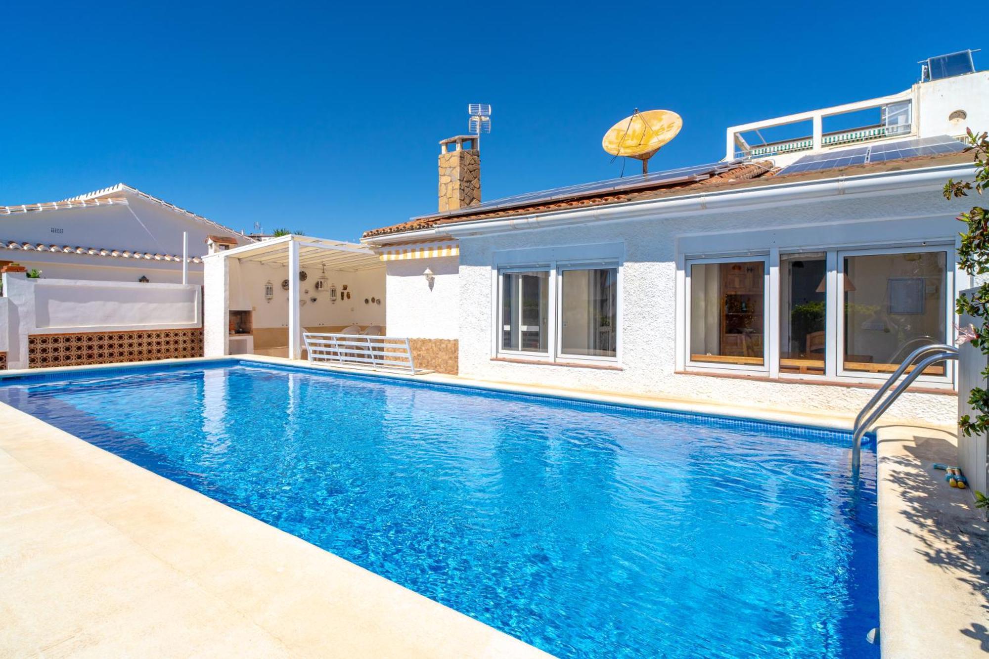 Villa Sevilla Casasol Nerja Eksteriør billede